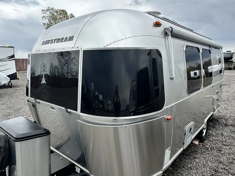 A simple, secure place to keep your RV ready for the next trip