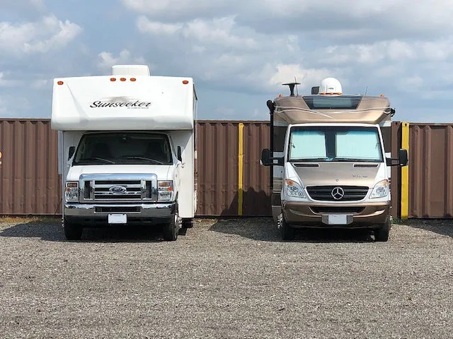 RV, Trailer & Vehicle Storage